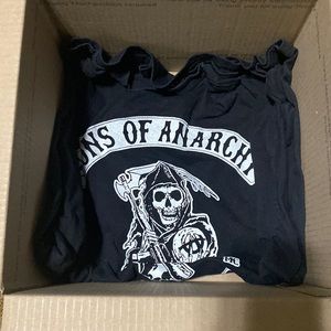 3 shirt mystery box